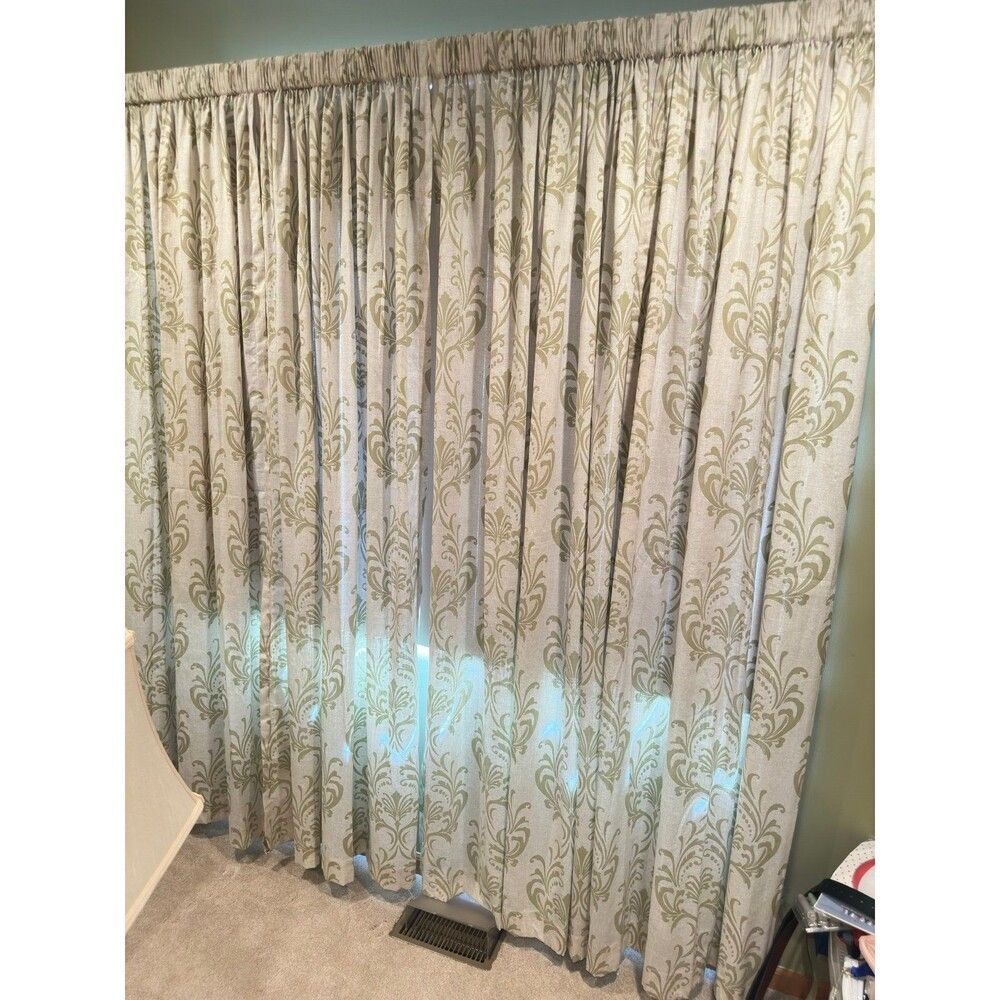 Curtains’s Tahari Curtain’s 4 Panels